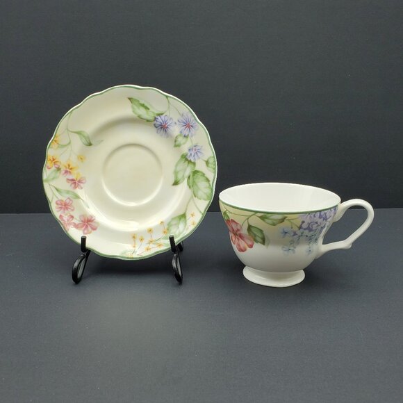 Westbury Court Christina Tea Cups & Saucers Floral Coffee Tea Sets - Picture 2 of 7